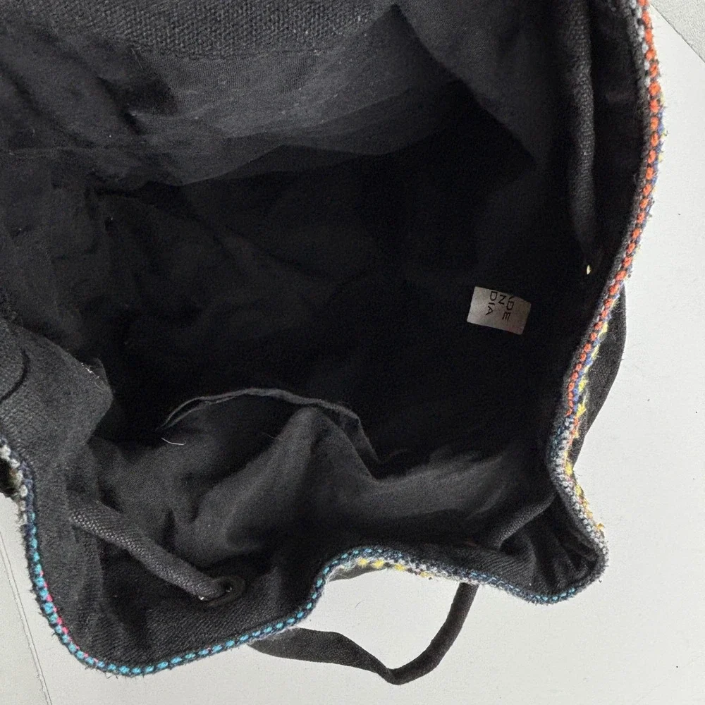 N/A woven textile